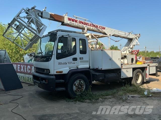 GMC T7500 Teherautóra szerelt emelők és állványok
