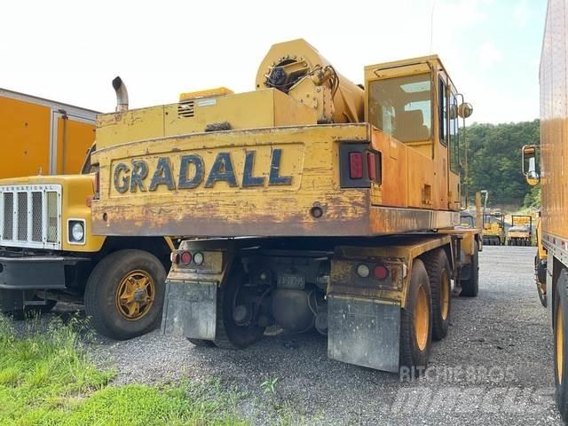 Gradall 4100 Gumikerekes kotrók