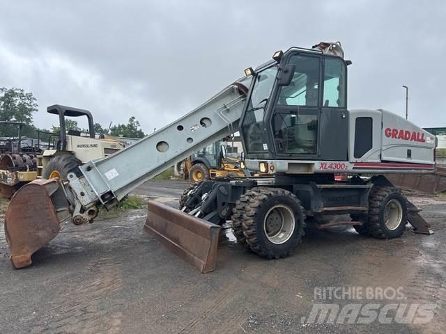 Gradall XL4300 Gumikerekes kotrók