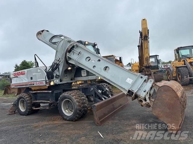 Gradall XL4300 Gumikerekes kotrók