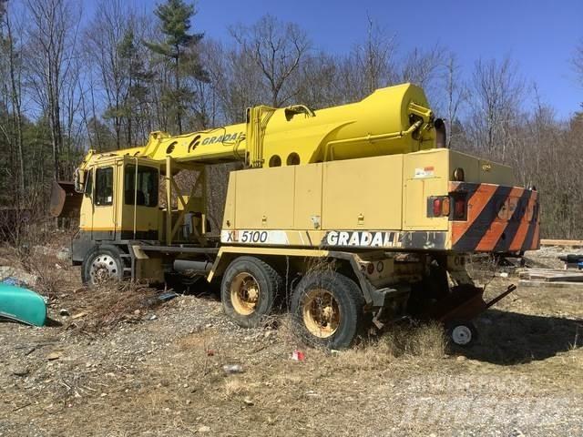 Gradall XL5100 Gumikerekes kotrók