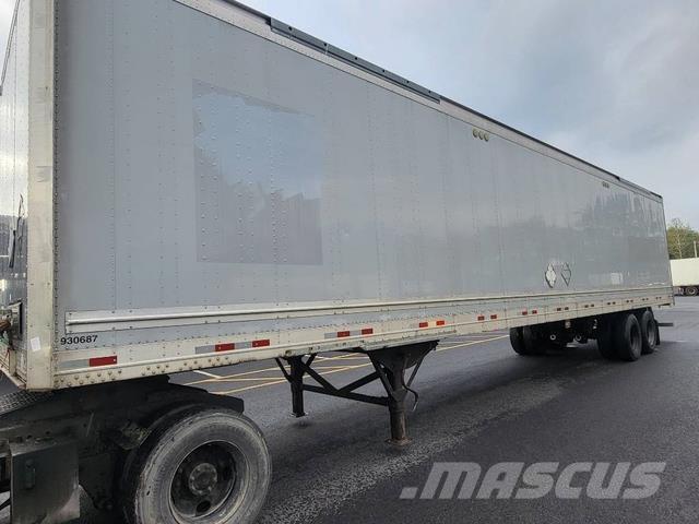 Great Dane  Dobozos pótkocsik