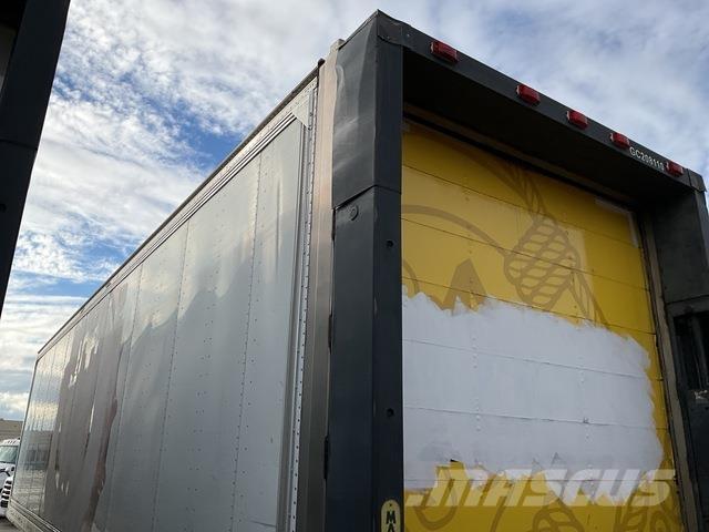 Great Dane  Dobozos pótkocsik