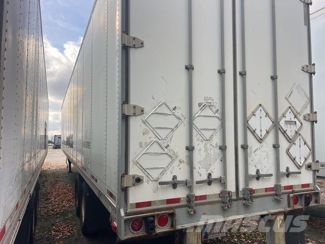 Great Dane  Dobozos pótkocsik