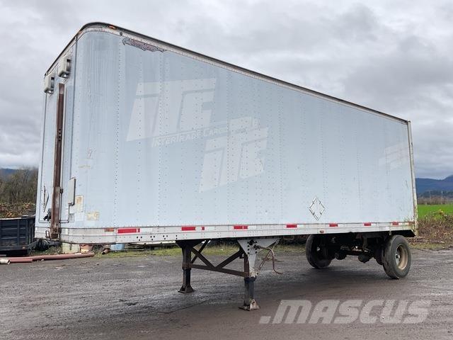 Great Dane  Dobozos pótkocsik