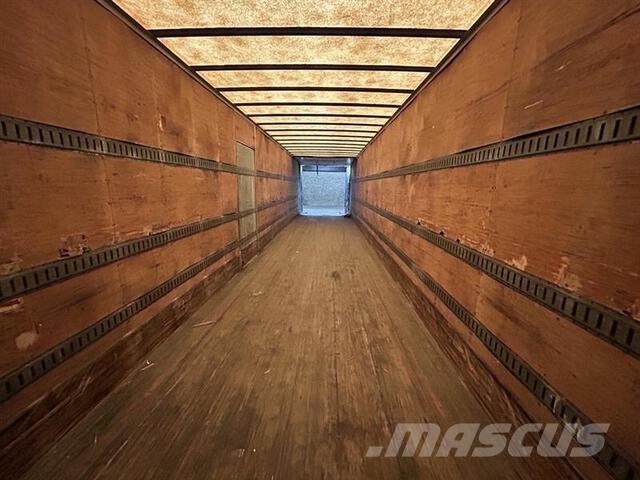 Great Dane  Dobozos pótkocsik