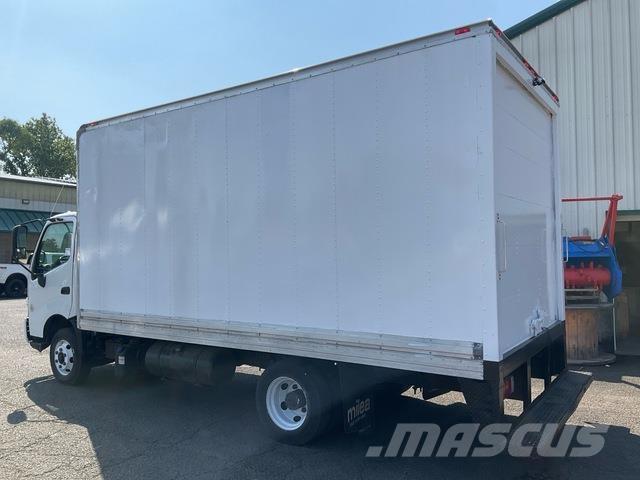Hino 155 Dobozos teherautók