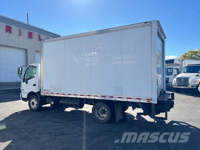 Hino 195 Dobozos teherautók