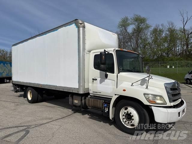 Hino 238 Dobozos teherautók