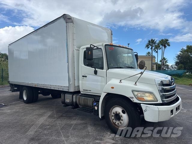 Hino 238 Dobozos teherautók