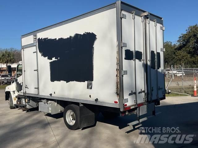 Hino 258 Dobozos teherautók