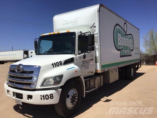 Hino 268 Dobozos teherautók