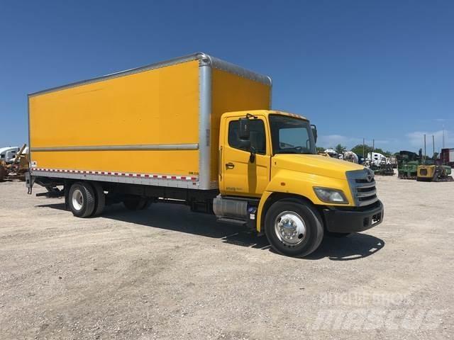 Hino 268 Dobozos teherautók