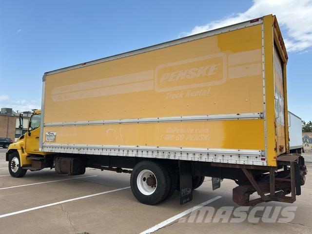 Hino 268 Dobozos teherautók