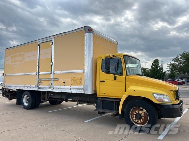 Hino 268 Dobozos teherautók