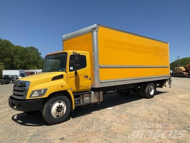 Hino 268 Dobozos teherautók
