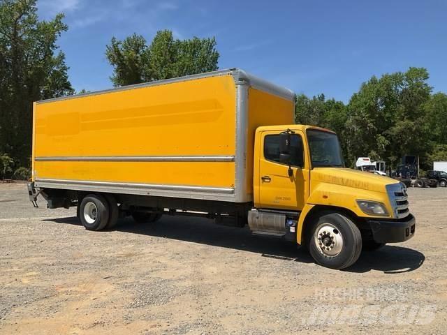 Hino 268 Dobozos teherautók