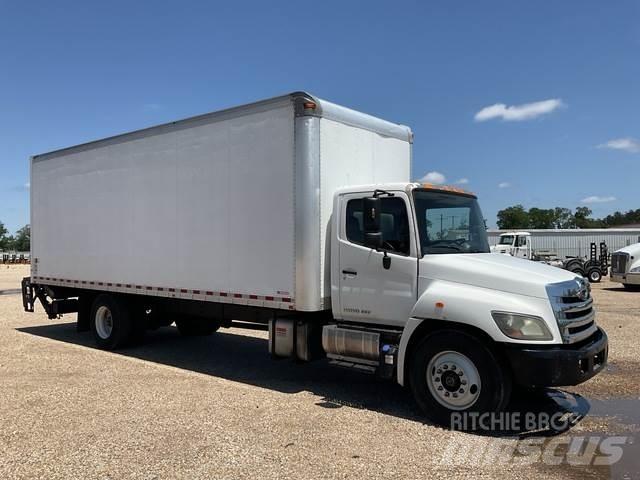 Hino 268 Dobozos teherautók