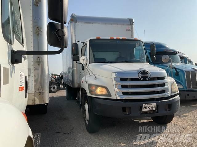Hino 268 Dobozos teherautók