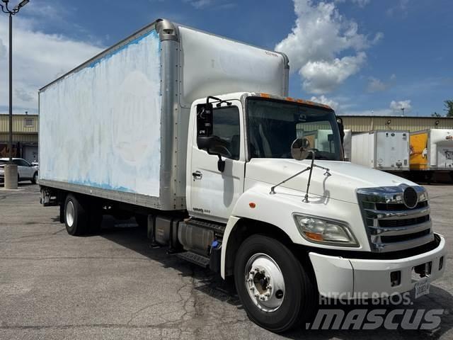 Hino 268 Dobozos teherautók
