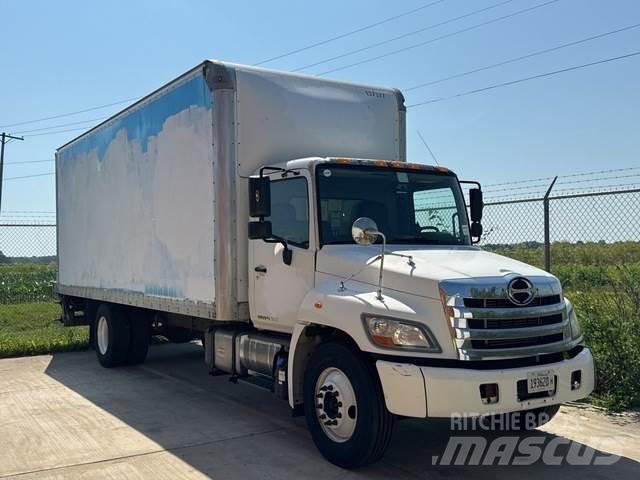 Hino 268 Dobozos teherautók
