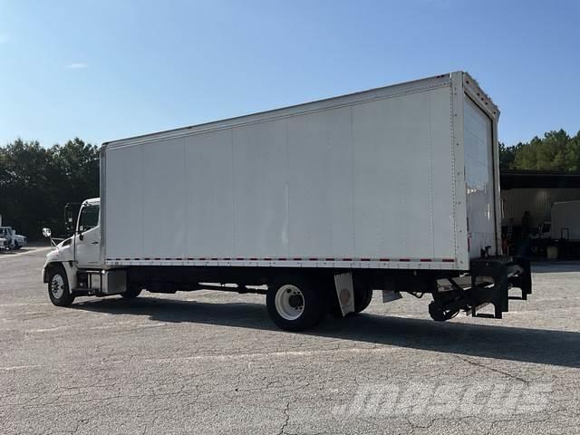 Hino 268 Dobozos teherautók