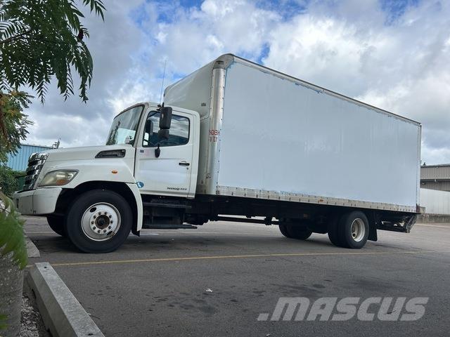 Hino 268 Dobozos teherautók
