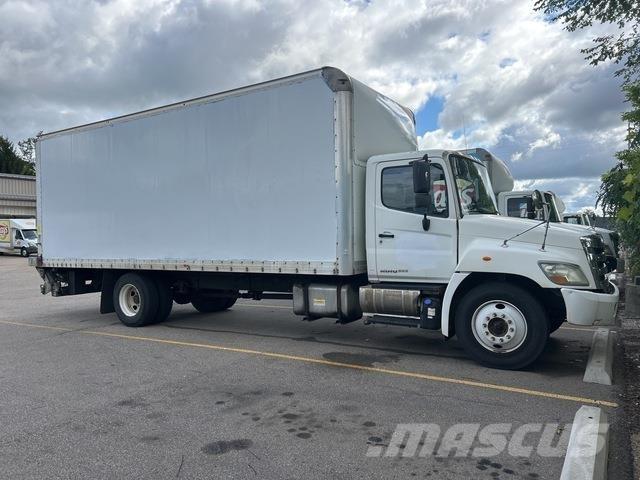 Hino 268 Dobozos teherautók