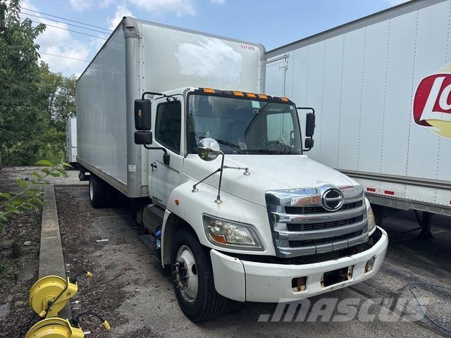 Hino 268 Dobozos teherautók