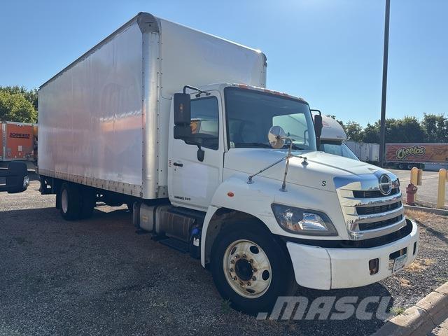 Hino 268 Dobozos teherautók