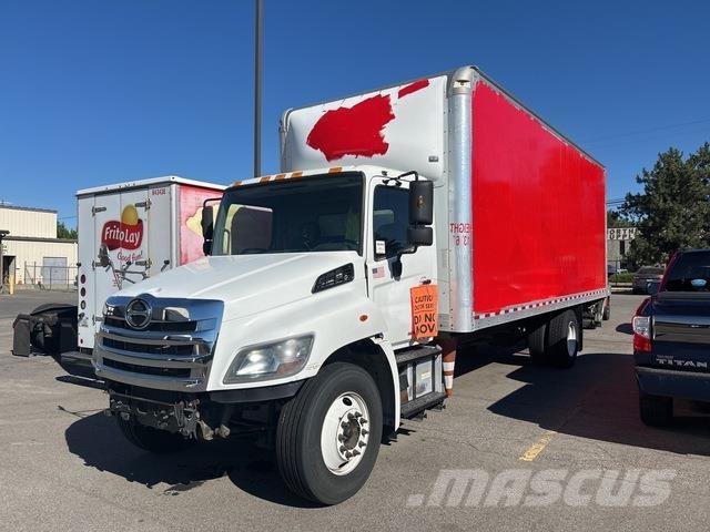 Hino 268 Dobozos teherautók