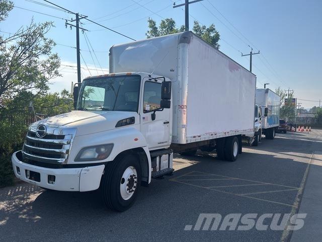 Hino 268 Dobozos teherautók