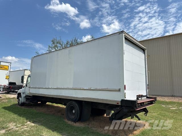 Hino 268 Dobozos teherautók