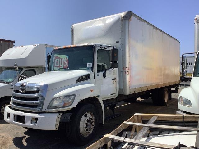 Hino 268 Dobozos teherautók
