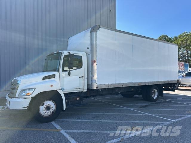 Hino 268 Dobozos teherautók