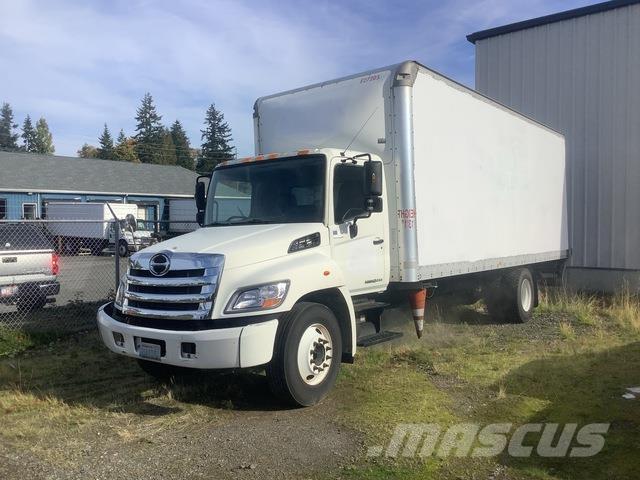 Hino 268 Dobozos teherautók