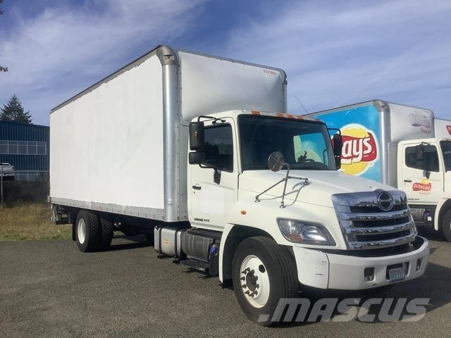 Hino 268 Dobozos teherautók