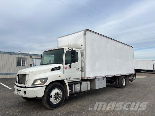 Hino 268 Dobozos teherautók