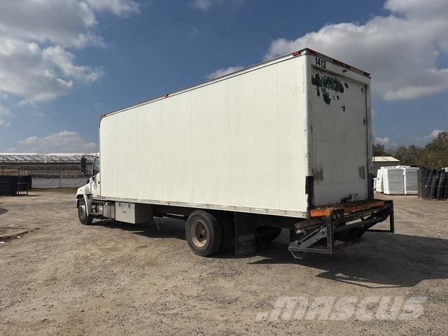 Hino 268 Dobozos teherautók