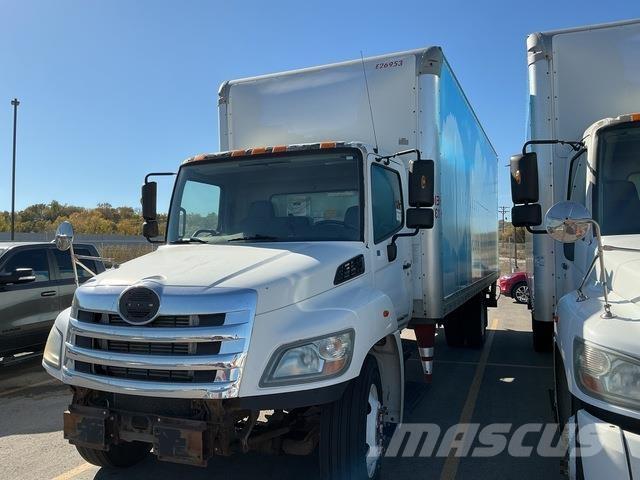 Hino 268 Dobozos teherautók