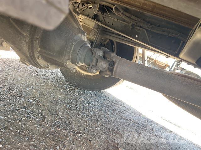 Hino 300 616 Hűtős