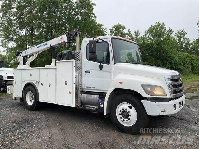 Hino 338 Közúti karbantartó haszongépek