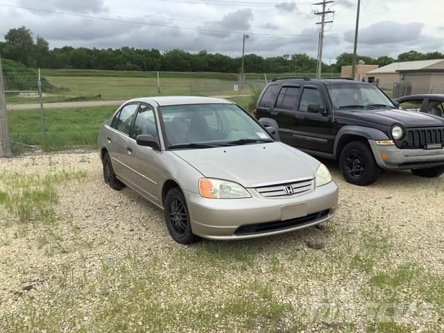 Honda Civic LX Kistehergépjárművek