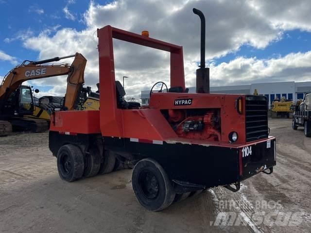 Hypac C530A Pneumatikus kerekes hengerek