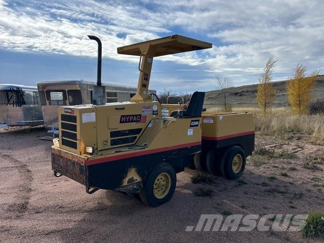 Hypac C530AH Pneumatikus kerekes hengerek