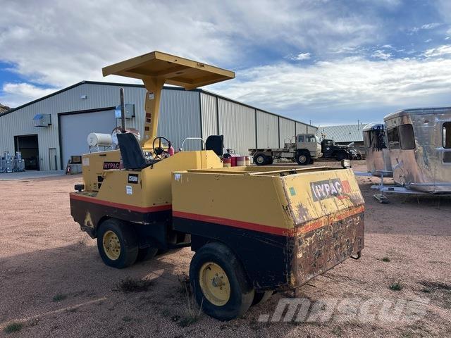 Hypac C530AH Pneumatikus kerekes hengerek