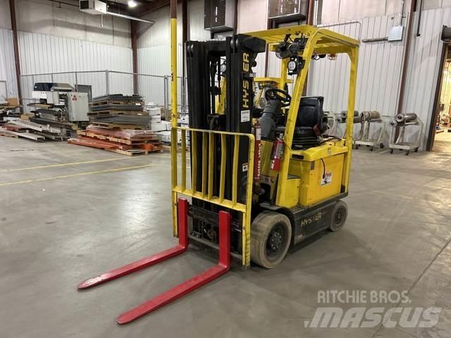 Hyster E50XN Elektromos targoncák