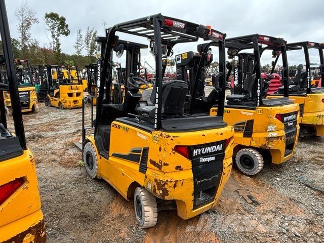 Hyundai 25B-9U Elektromos targoncák