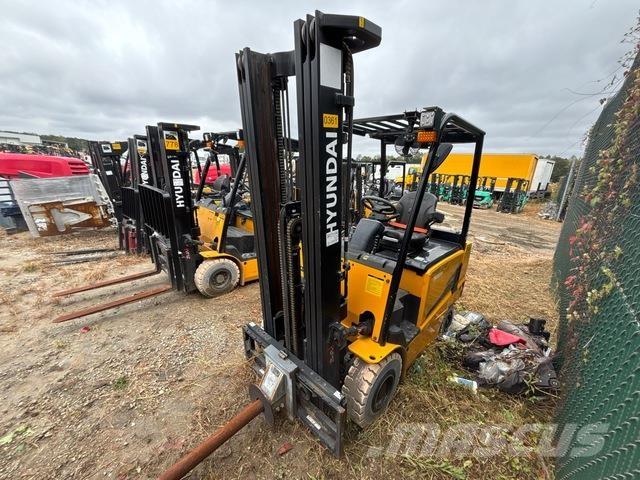 Hyundai 25B-9U Elektromos targoncák