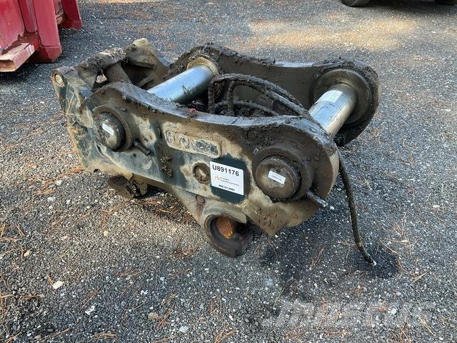 Hyundai EQD45 Markolók